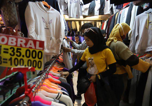 Sri Mulyani: Ada Bagusnya Lebaran Tetap Pakai Baju Baru, Walaupun Zoom