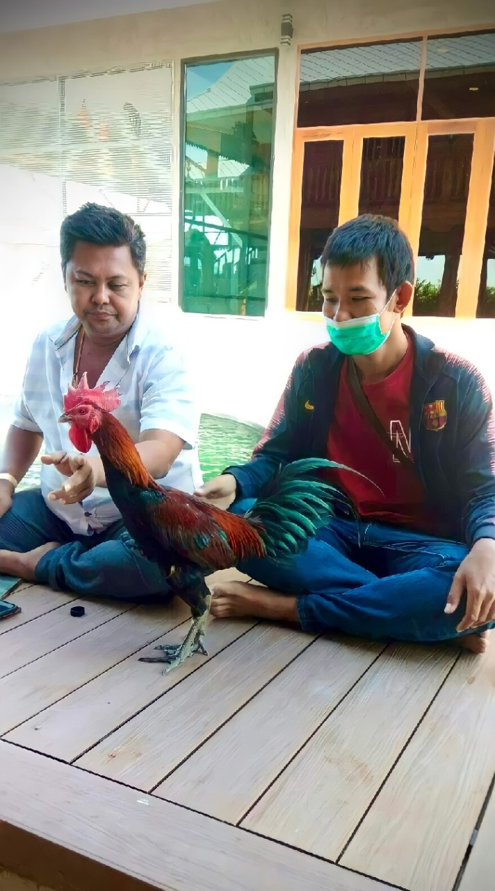 ซุ้ม ส.เพชรสายฟ้าร้อยเอ็ด