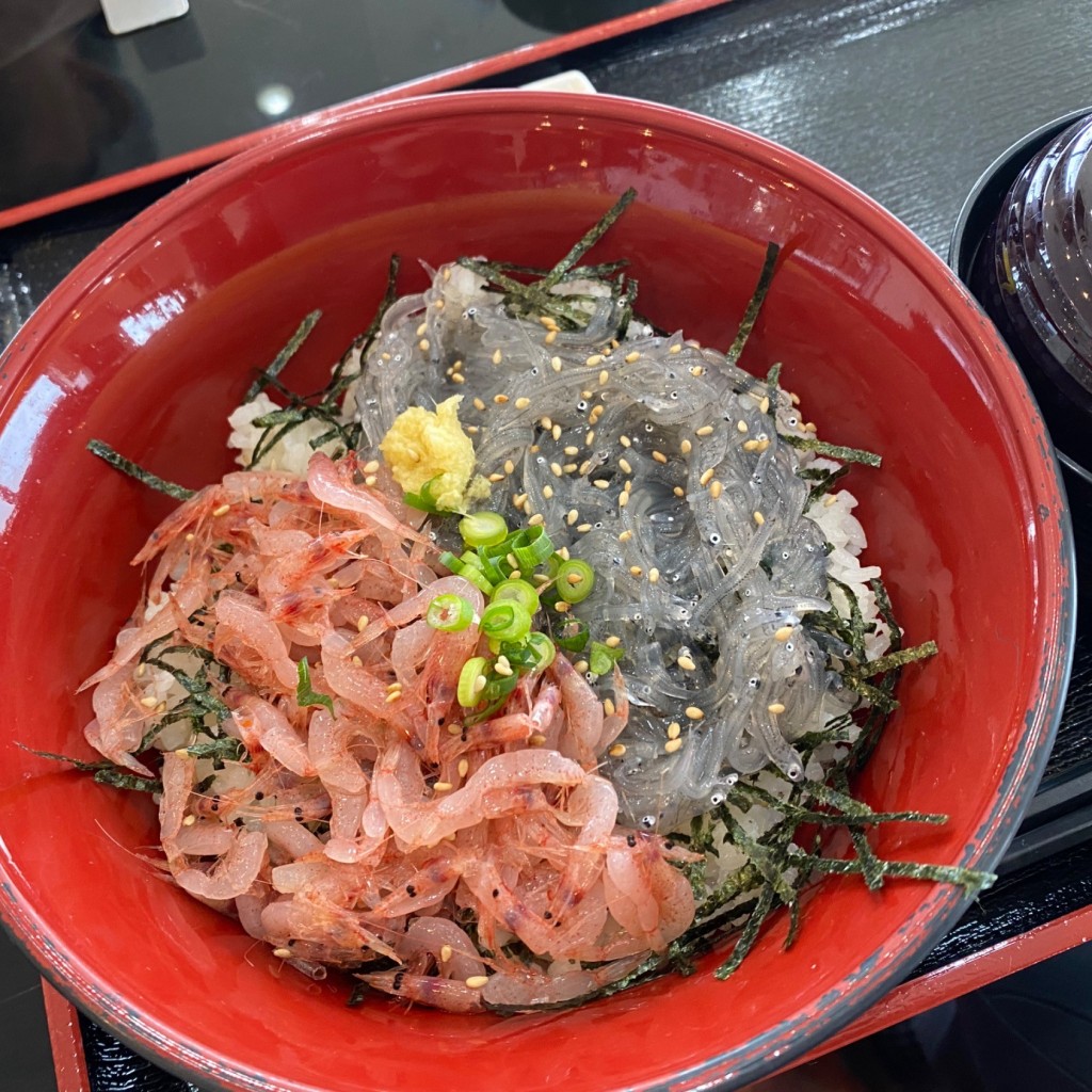 実際訪問したユーザーが直接撮影して投稿した鮫島魚介 / 海鮮料理しらすの八幡 本店の写真