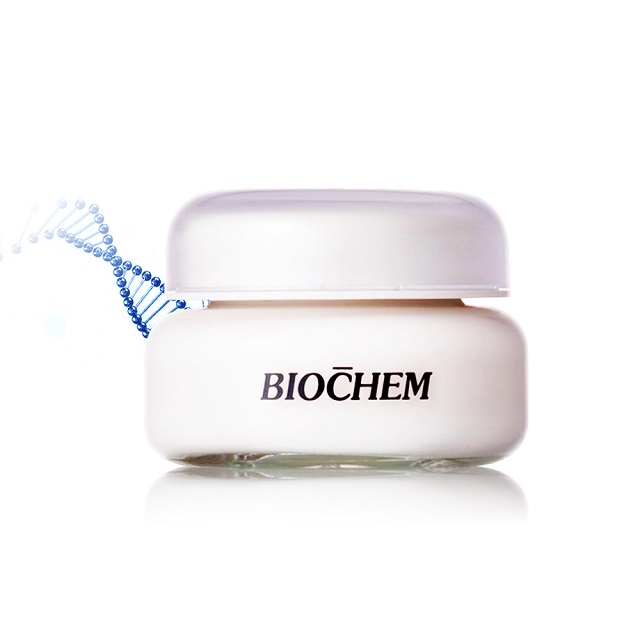 保衛眼周 多重活化修護美眸 眼部細紋修護王 有效改善眼部細紋！全天候修護肌膚，同時防護未來肌膚可能受到的侵害。使眼周肌膚柔潤豐盈。