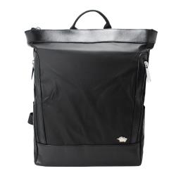 ◎後揹包採用頂級特殊防水布製成|◎內外層豐富收納設計|◎內裡容量大 可放A4紙和14吋筆電品牌定位:流行品牌品牌:DRAKA達卡背法:後背包款:後背包顏色:黑色系外層材質:布面外層材質說明:頂級防水布