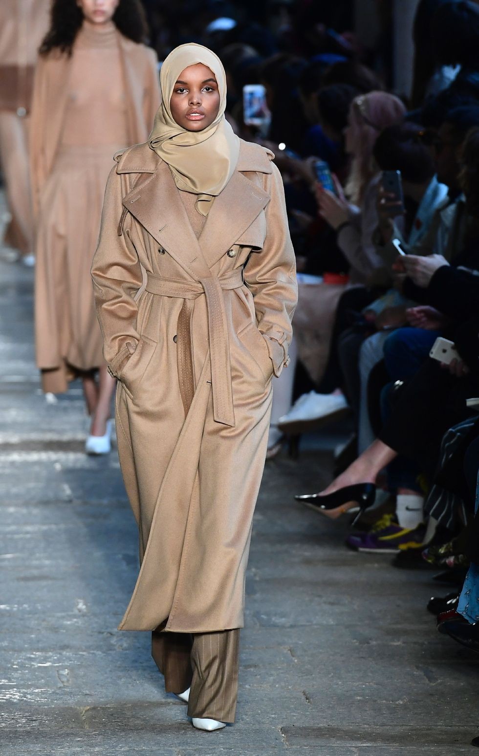 革新的 ファッションウィークが歴史を変えた瞬間 Cosmopolitan