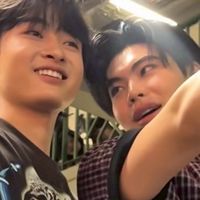 ท่านโปรดคลื่น(กลุ่มบ้านแฟนคลับ)