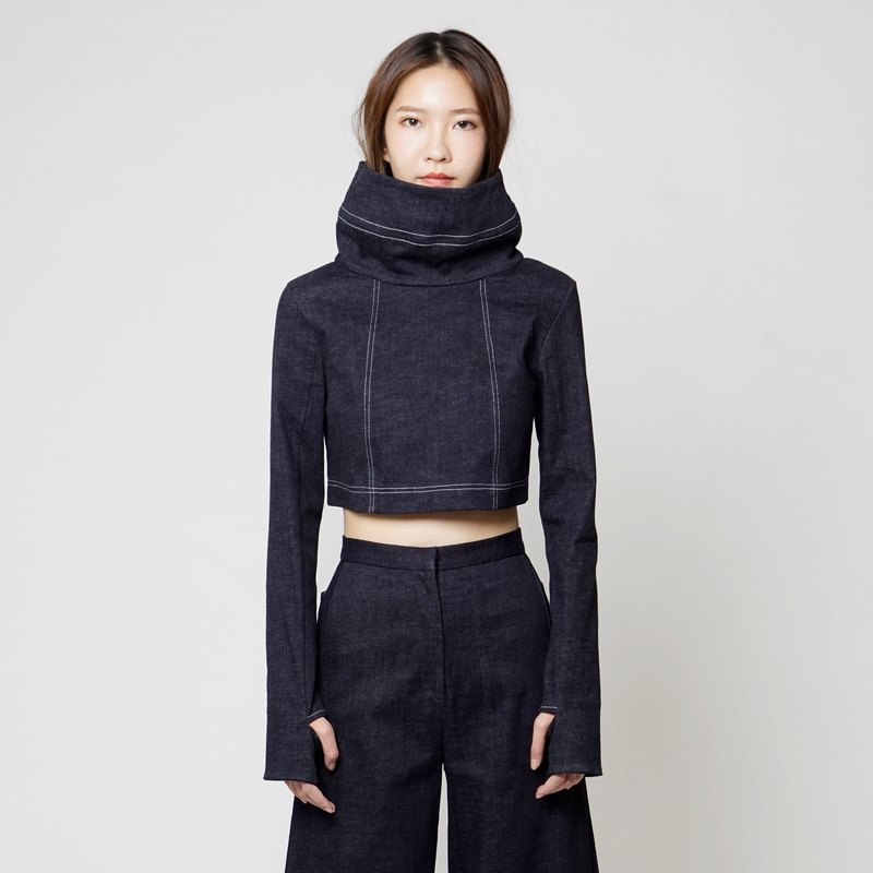黑白切 FW 大高領露指長袖牛仔短上衣-藏藍