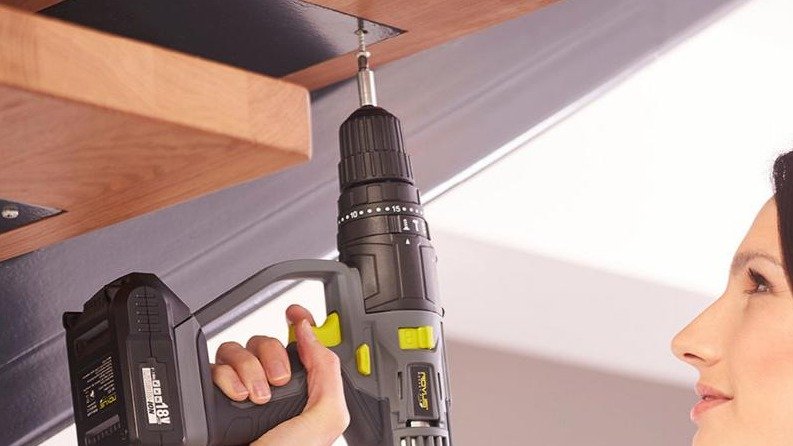 歐洲最精準研發！手持感最平穩，輕鬆處理鑽孔打洞～