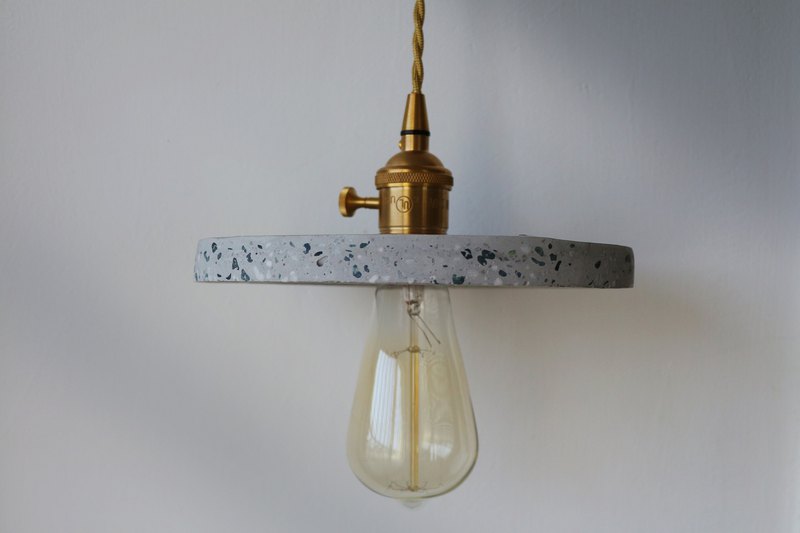 Form Of The Good. 「還記不記得小時候，鄉下爺奶家涼涼的地板?」 #磨石計畫，把這些令人懷念的美好，保留了下來⋯⋯