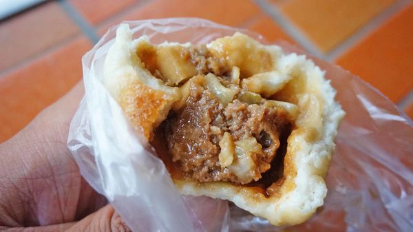 【台北美食】鼎錩鋊30年水煎包-30年老字號美味又好吃的水煎包美食