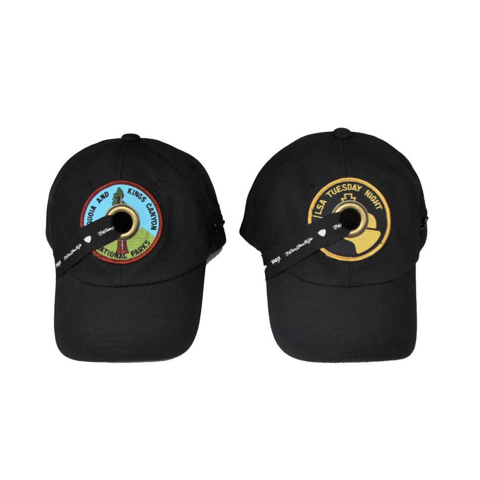 PUNX 20SS BLACK SPLICE CAP- 採雙層面料斜紋布製作- 全細部：前縷空/金屬環/品牌不織布緞面拼接/拉鍊/工裝設計- 每頂帽款前圖像只會有一頂，此款式會陸續製作- 帽前貼布繡布