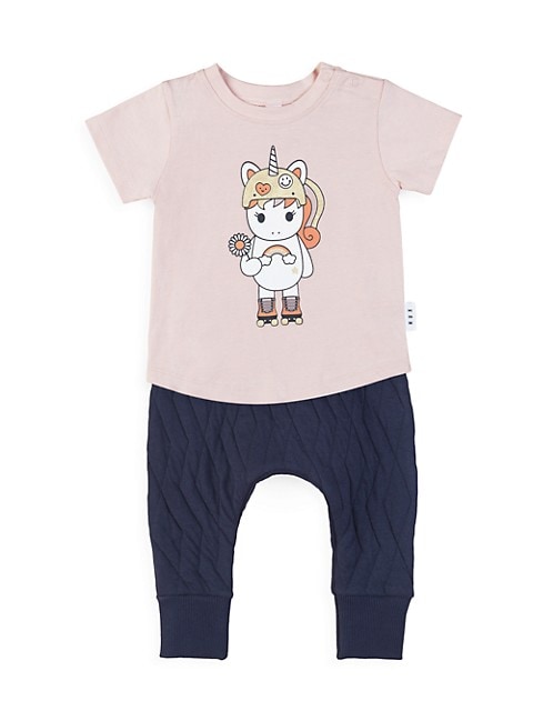 Diamond quilted leggings are paired with a sweet unicorn graphic t-shirt. Organic cotton jersey. Mac