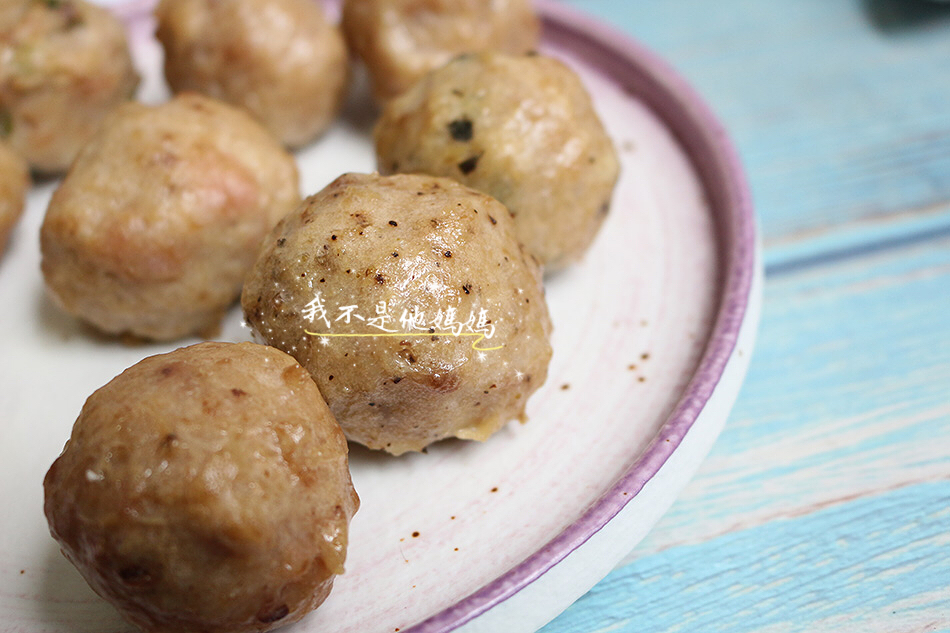 手工肉丸推薦,冷凍手工貢丸推薦,冷凍手工肉丸推薦,芹菜手工貢丸,九層塔肉丸,九層塔手工貢丸,九層塔手工肉丸推薦,手工鮮肉丸推薦,冷凍手工鮮肉丸