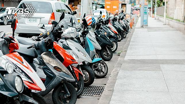 市區的停車位一位難求！示意圖／TVBS
