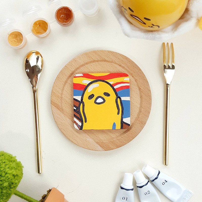 蛋黃哥數字油畫磁鐵A組（吶喊＆蛋黃麗莎的微笑），內含木質畫版2款、顏料、畫筆、顏料盤、說明書，畫板背面有強力磁鐵，畫完即可貼在生活各處哦。