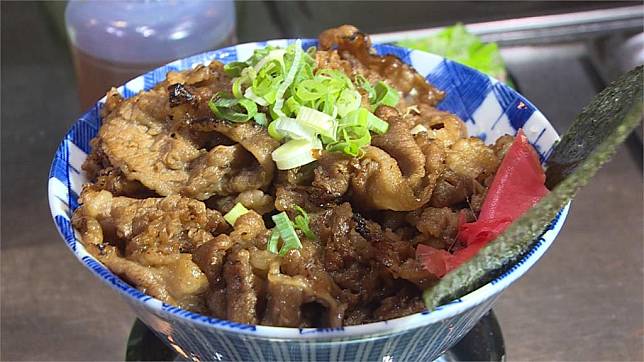 肉食族大滿足 霸氣牛五花飯 肉比飯多 民視新聞網 Line Today