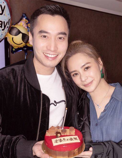 甩「被離婚」情傷　賴弘國燦笑秀巨肌