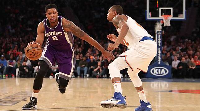 Hadapi Musim Baru, San Antonio Gaet Bintang Sacramento Kings