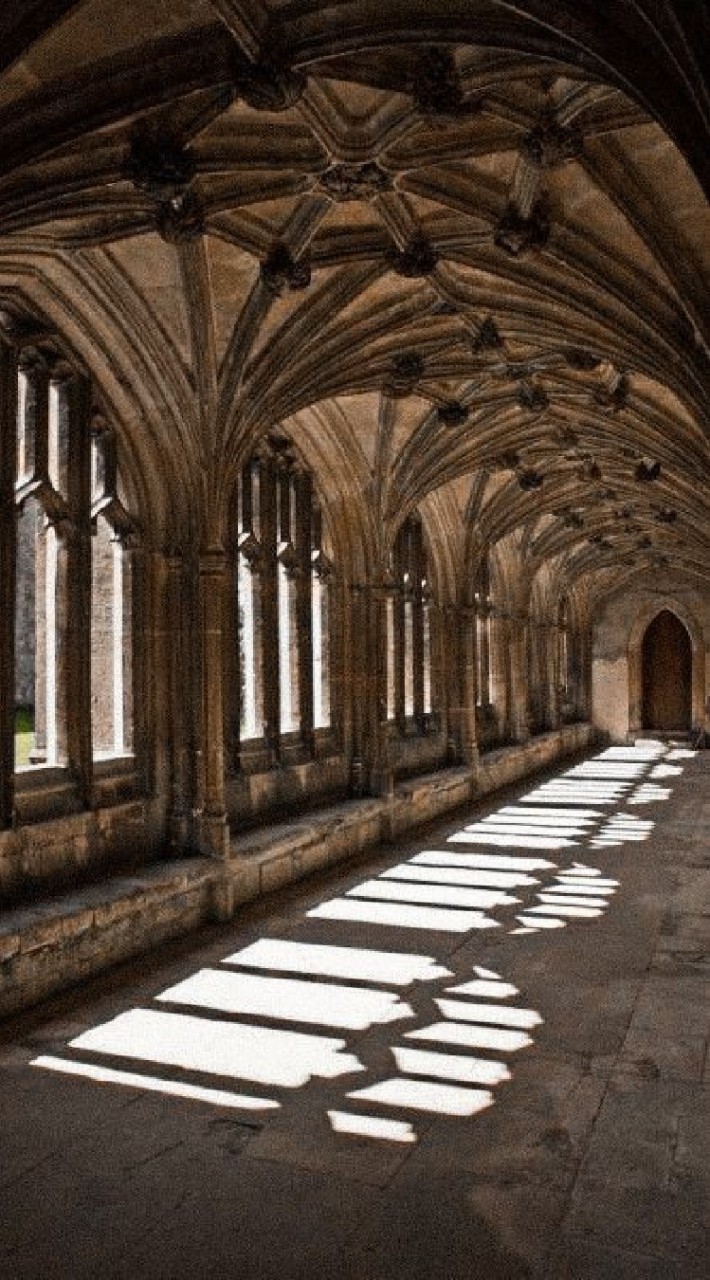 Hogwarts School | โรงเรียน​คาถาพ่อแม่มด​ศาสตร์​