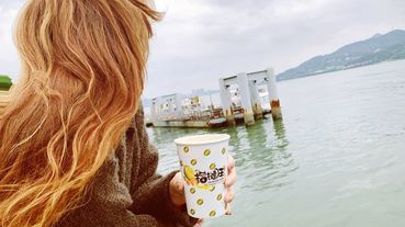 【淡水 榴槤王】這個真的會上癮啊，誰說淡水只有阿給?! 千萬不要再說榴槤好臭了啊，這一味臭到你一口接一口啊。