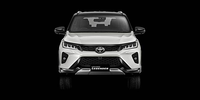 Wallpaper Fortuner Terbaru