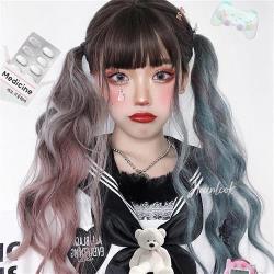 ◎整頂假髮、假髮片、女假髮|◎短假髮、長假髮、假馬尾|◎時尚搭配、造型用品、美髮用品品牌:米蘭精品品牌定位:流行品牌款式:假髮顏色:混色系/撞色系