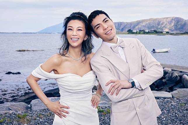 蕭敬騰2023年與愛情長跑16年的經紀人Summer（林有慧）結婚。（圖／喜鵲娛樂提供）