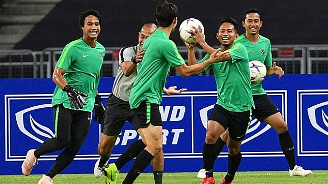 Sindiran Keras Suporter Indonesia untuk Timnas Senior