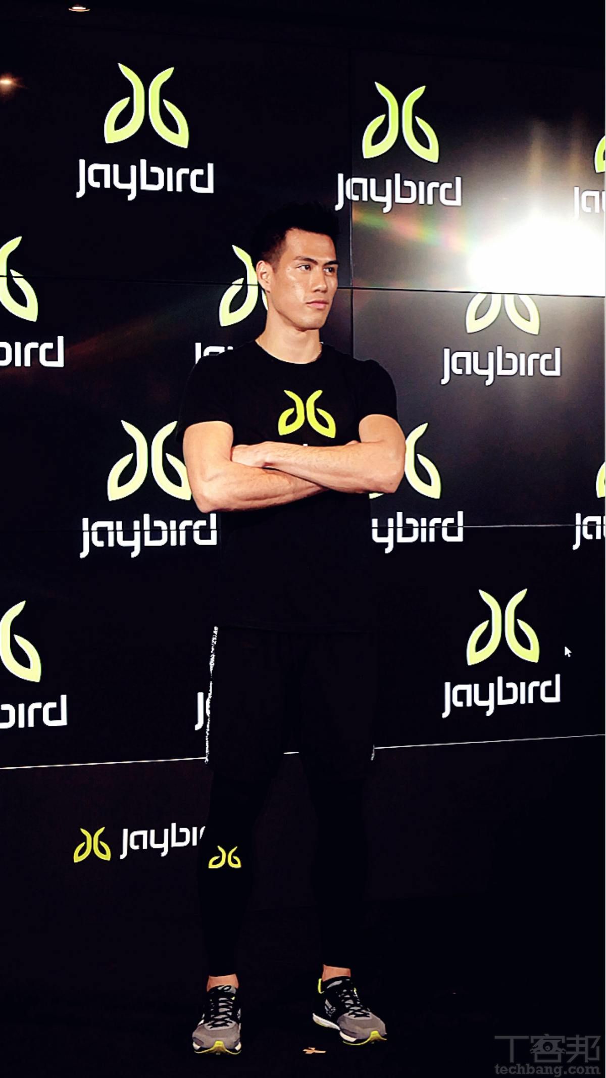 「一般藍牙耳機可不等同於運動耳機」，羅技旗下 Jaybird 推出專為運動而生的真無線耳機 — RUN、FREEDOM 2