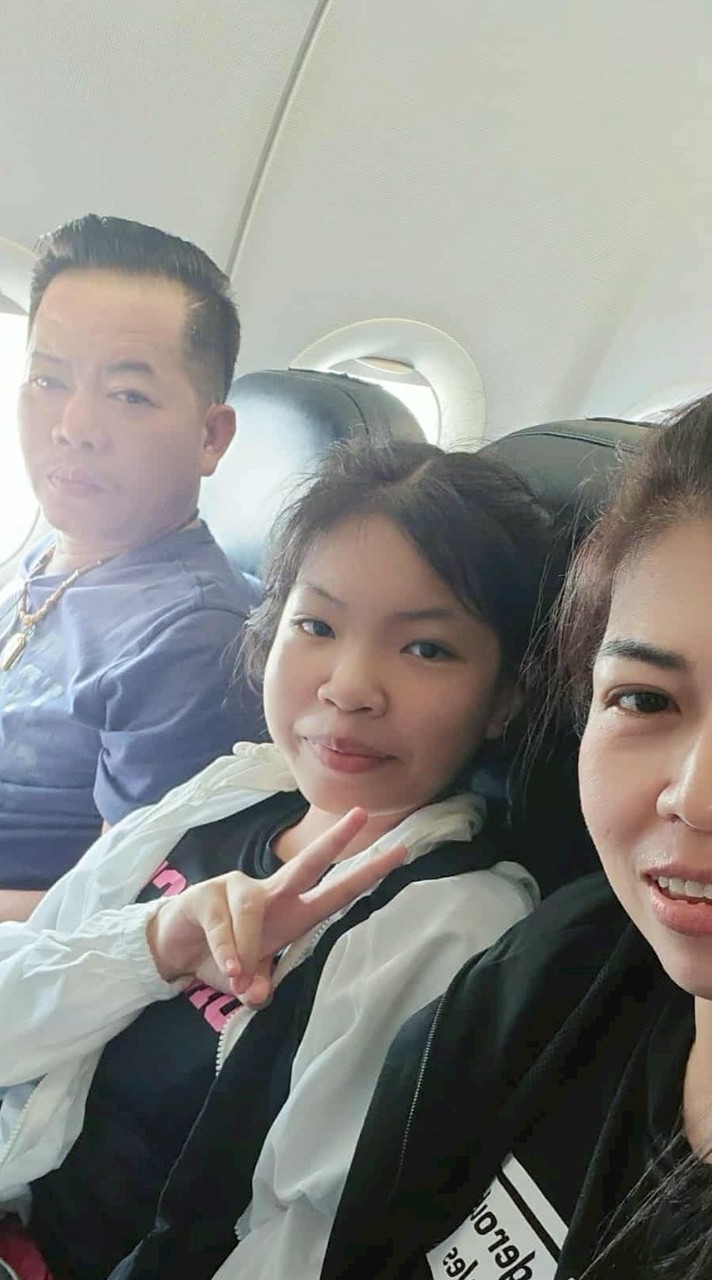 พ่อ แม่ ลูก