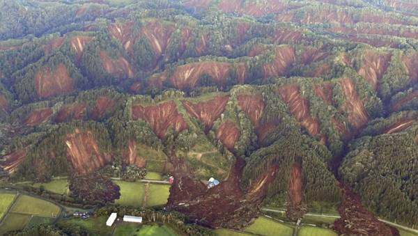 北海道地震電力恢復得一週 手機無法充電 基地台也無法通信怎麼辦 公共電話再度證明自己必須存在 T客邦 Line Today