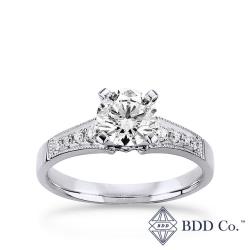 ◎貴金屬:鉑金Pt950|◎主鑽總重:1.01克拉|◎配鑽總重:約6.5分商品名稱:【BDD-Co.】鉑金Pt950GIA1.01克拉GVS23EX復古宮廷式鑽石求婚戒指品牌:BDD.CO種類:白鑽款