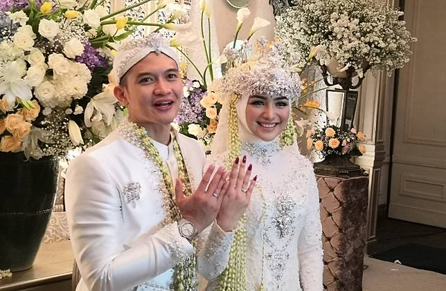 Citra Kirana dan Rezky Aditya Resmi Nikah, Natasha Rizky ...