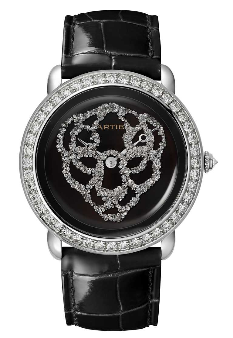 CARTIER「Révélation d'une Panthère」美洲豹腕錶，鍍銠白K金錶殼，錶徑37mm，鑽石737顆╱3,600,000元。（圖╱CARTIER提供）