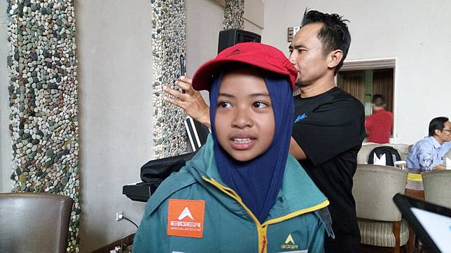 Yuk Kenalan dengan Khansa Syahlaa, Pendaki 11 Tahun yang Taklukkan Seventh Summits Indonesia