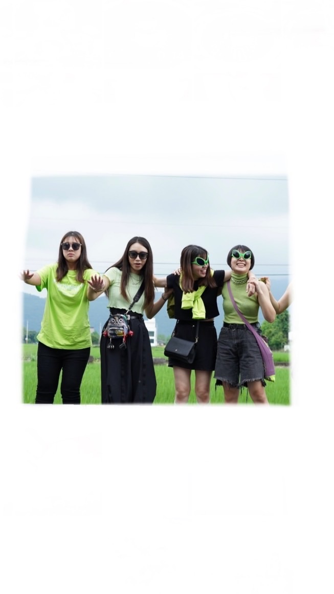 FUCK FOUR 👭🏻👭🏻4️⃣