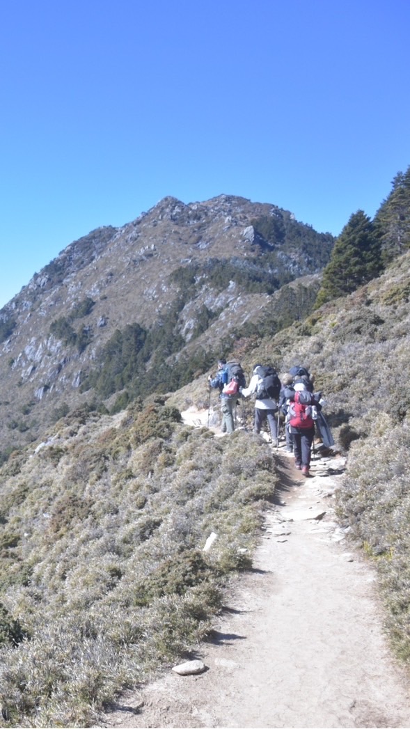 愛爬山愛自然｜新手登山｜百岳｜小百岳｜中級山｜郊山｜古道｜野溪瀑布｜野溪溫泉｜秘境探險｜經驗分享