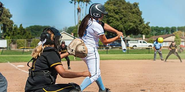 Mengenal Posisi Dan Tugas Pemain Dalam Softball Batter Kompas Com Line Today