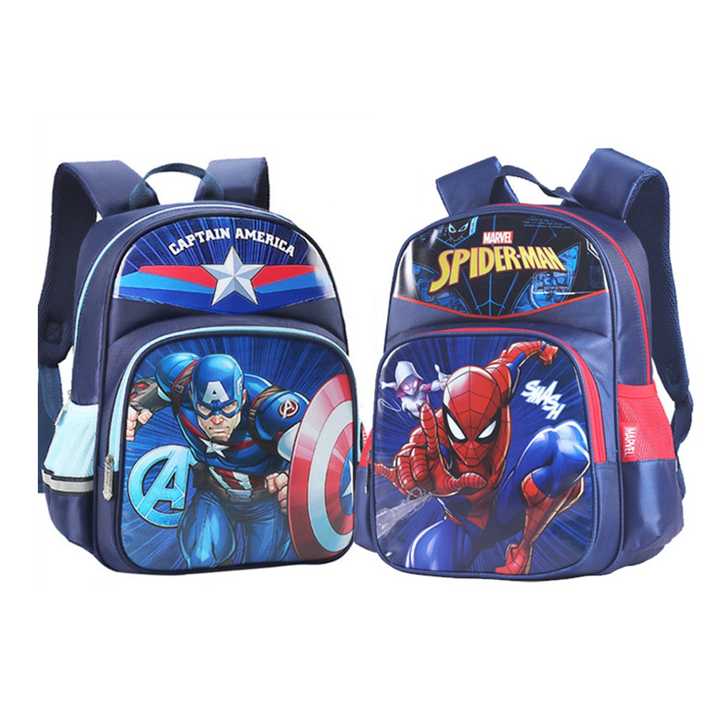 書包文具 一次備齊漫威英雄 兒童最愛輕量減壓 保護脊椎規格：38x28x16cm為了維護您的權益，下標前請記得先聊聊詢問產品庫存及商品資訊，確定後再下單，如經拆封或使用，將影響您的退貨權益