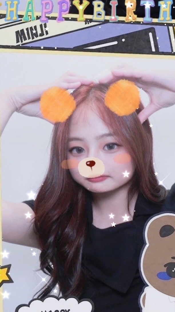 𝘔𝘐𝘕𝘑𝘐 𝘒𝘐𝘔 🧸ྀི📷˖⋆ᴬᴿᵀ꙳