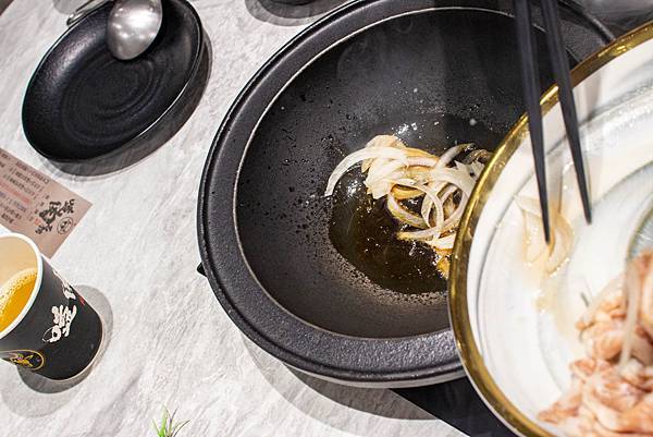 【桃園美食】嗑肉石鍋-什麼!?和牛龍蝦火鍋只要599元就能吃到！CP值爆高的火鍋店