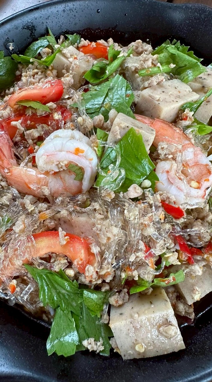 ผึ้งตำยำแซ่บ 🌶️🌶️