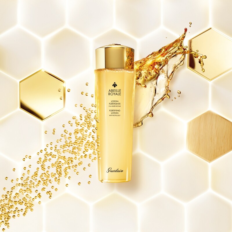 嬌蘭皇家蜂王乳蜜露視覺。