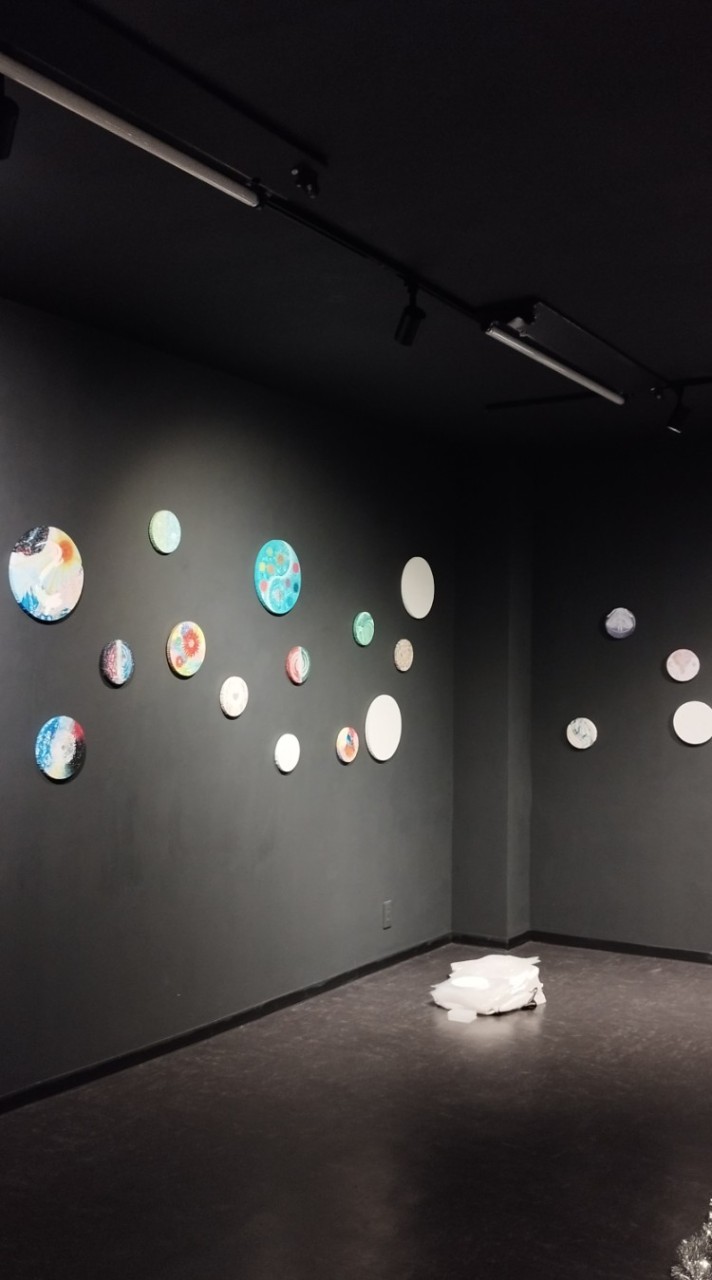 光の宇宙で光届け隊個展運営スタッフLINE