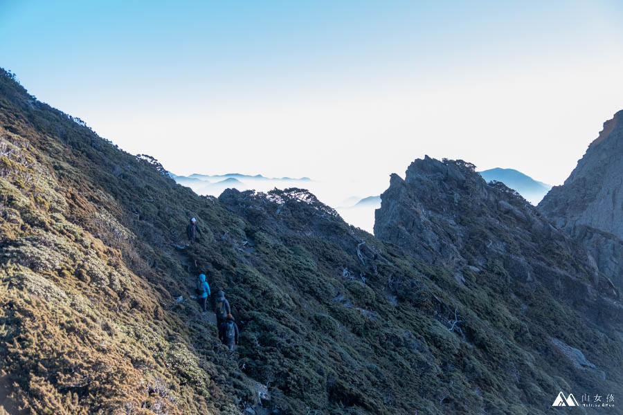 山女孩MelissaxMao冒險生活_玉山主峰東峰西峰兩天一夜_登山紀錄分享-91.jpg