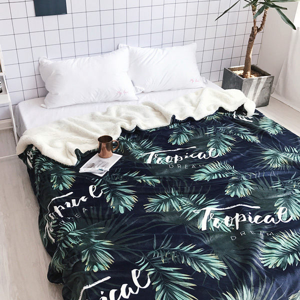 極柔牛奶絨羊羔絨雙層保暖毯-綠葉 BUNNY LIFE