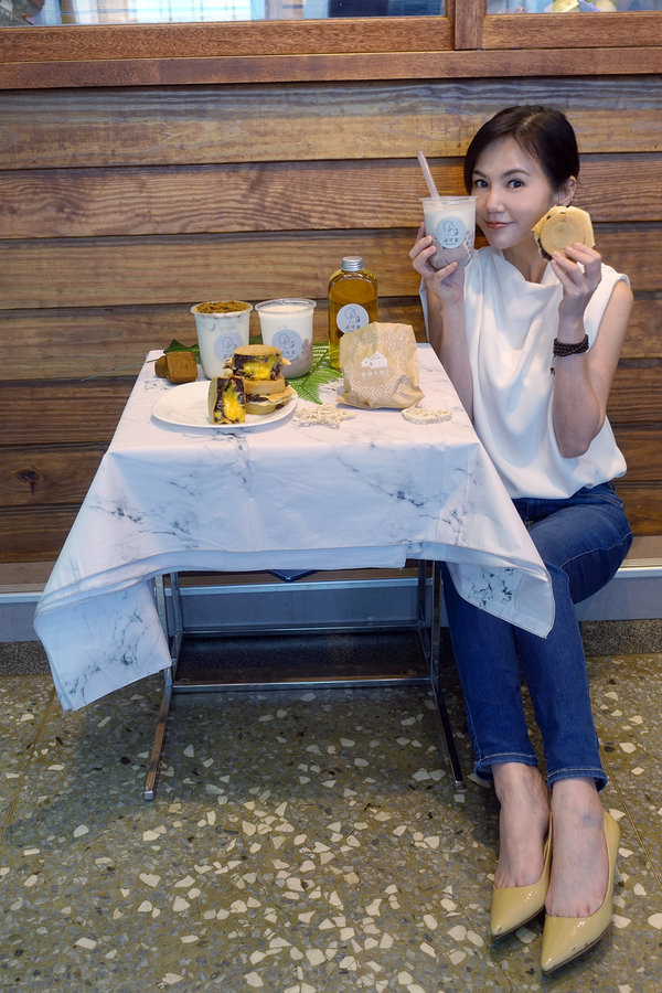 青畑九號豆製所板橋快閃店，必可蜜聯名商品，新北板橋大遠百5/04 - 6/02期間限定(含青畑九號板橋快閃店菜單) 