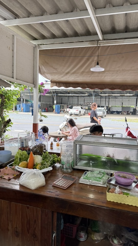 ร้านข้าวเจ้เเก้ว