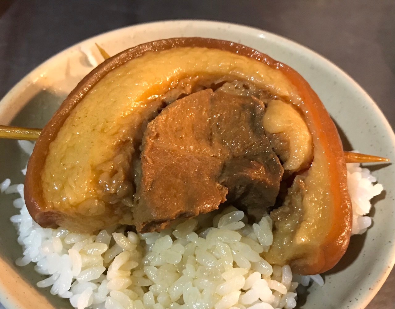 腳筋飯阿正爌肉飯