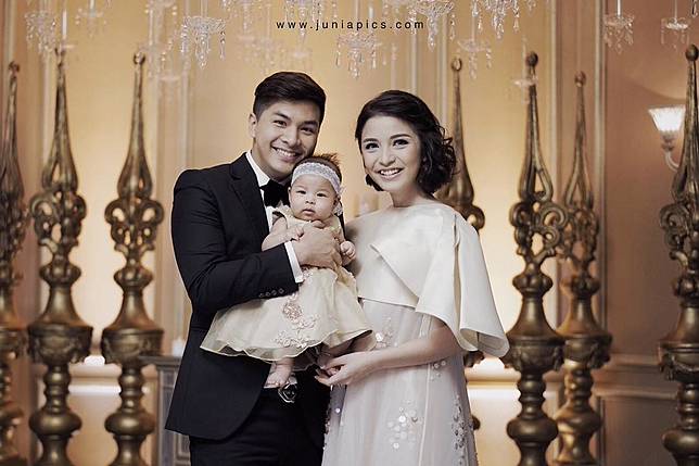 12 Foto Keluarga Seleb yang Jadi Inspirasi Foto Keluarga Kecilmu