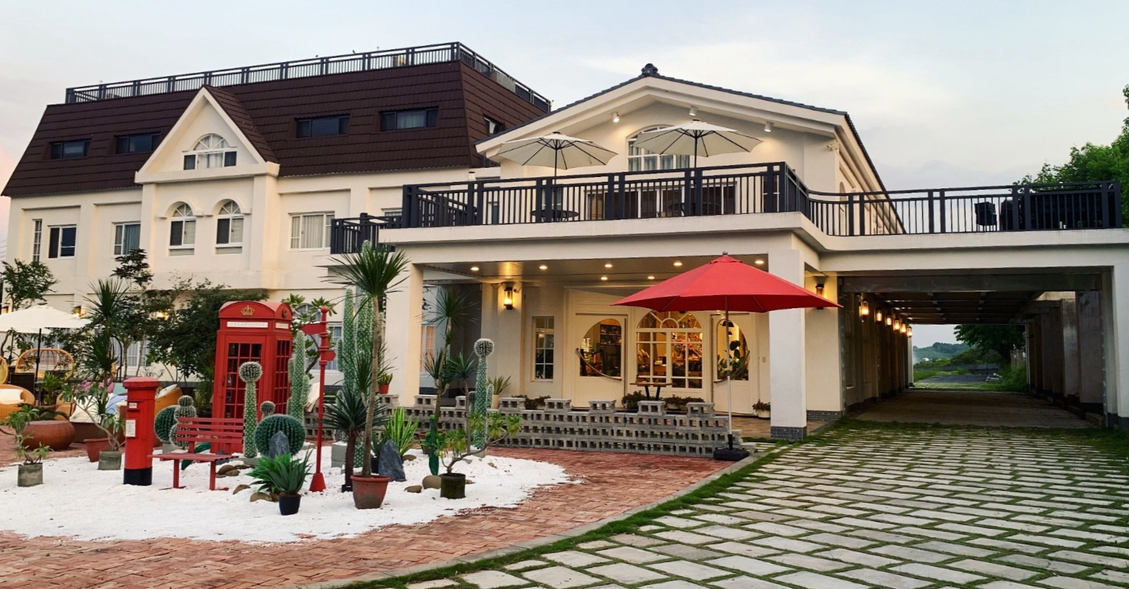 瓦樣山巷-異國蔬食料理餐廳民宿