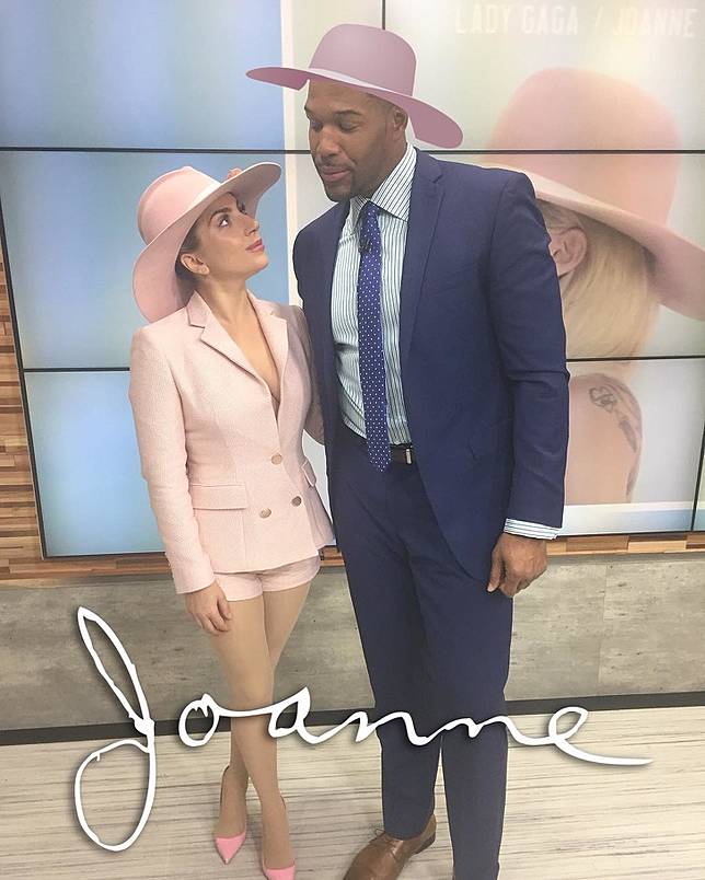 Dikira Tinggi Ukuran Badan 7 Selebriti Ini Ternyata Pendek Cumicumi Com Line Today