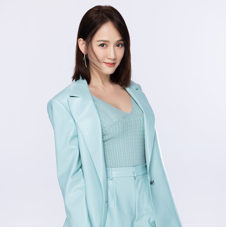 台灣女團成員現況！S.H.E成軍22年驚喜合體，劉品言接金鐘主持棒，李毓芬引發爭議？